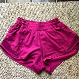 Lululemon Hotty hot shorts